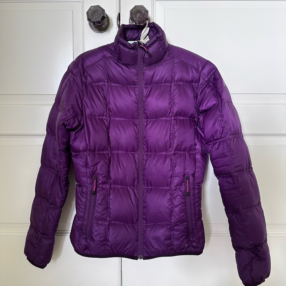 Eddie Bauer First Ascent lightweight down jacket
